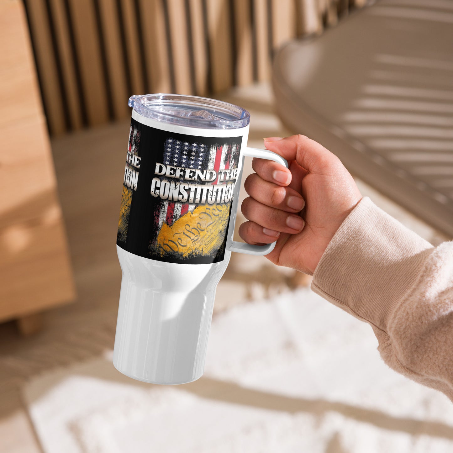 Defend The Constitution Travel mug with a handle